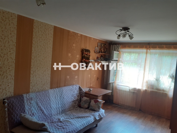 
  Продается 3-комн. квартира, 57.4 м², Есенина ул, д. 53
. Фото 3.