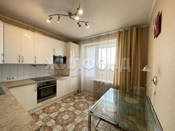 
  Продается 2-комн. квартира, 53.6 м², Никольский пр-кт, д. 10
. Фото 2.