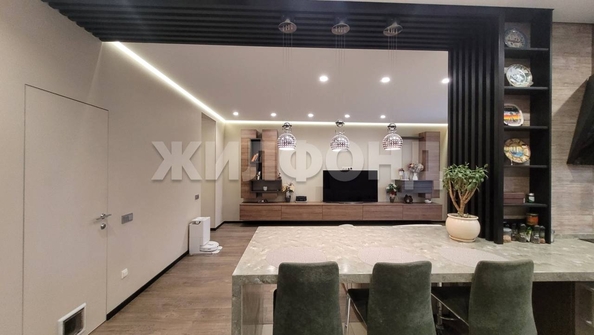 
  Продается 3-комн. квартира, 93 м², Кедровая ул, д. 49
. Фото 5.