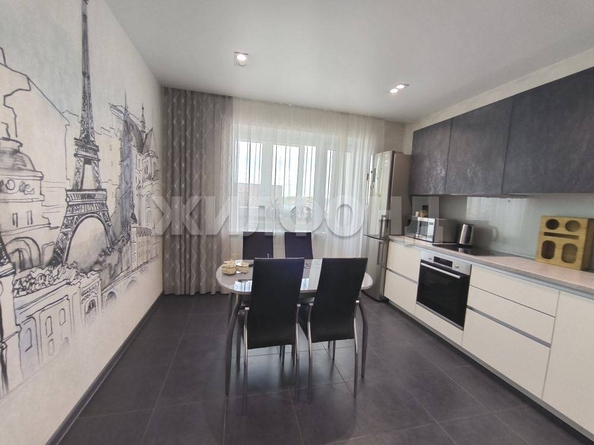 
  Продается 3-комн. квартира, 72.7 м², Спортивная ул, д. 21
. Фото 3.