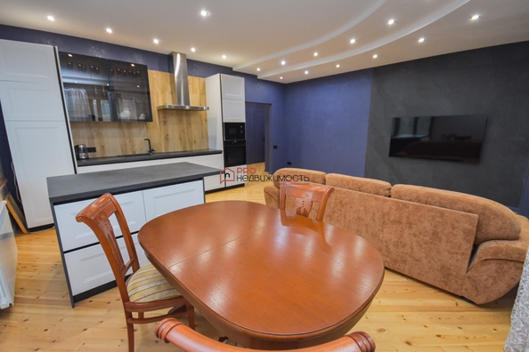 
  Продается 4-комн. квартира, 130 м², Коммунистическая ул, д. 77
. Фото 2.