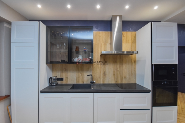 
  Продается 4-комн. квартира, 130 м², Коммунистическая ул, д. 77
. Фото 3.