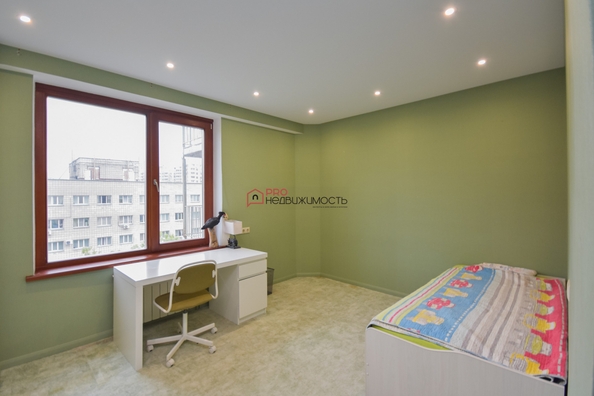 
  Продается 4-комн. квартира, 130 м², Коммунистическая ул, д. 77
. Фото 5.