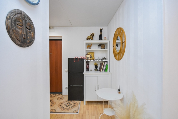 
  Продается 3-комн. квартира, 63 м², Большевистская ул, д. 100
. Фото 9.