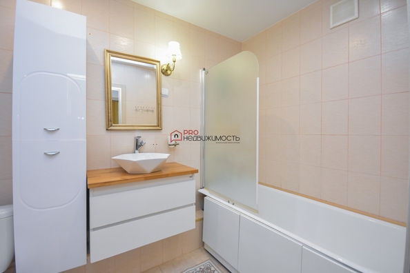 
  Продается 3-комн. квартира, 63 м², Большевистская ул, д. 100
. Фото 26.