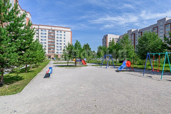 
  Продается 3-комн. квартира, 72.2 м², Краснообск, д. 103
. Фото 6.
