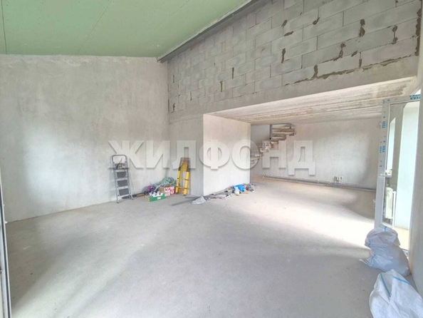 
  Продается 4-комн. квартира, 79.6 м², Альпийский кв-л (Светлый мкр-н), д. 3
. Фото 4.