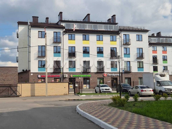 
  Продается 4-комн. квартира, 79.6 м², Альпийский кв-л (Светлый мкр-н), д. 3
. Фото 15.