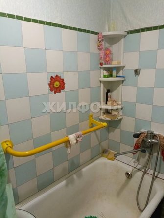 
  Продается 2-комн. квартира, 43.5 м², Полтавская ул, д. 37
. Фото 4.