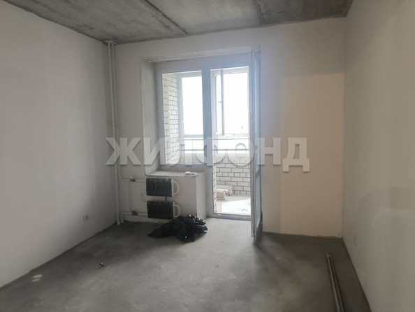 
  Продается 2-комн. квартира, 42.5 м², 3-й микрорайон, д. 20
. Фото 4.