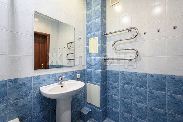 
  Продается 2-комн. квартира, 70.3 м², Орджоникидзе ул, д. 30
. Фото 28.