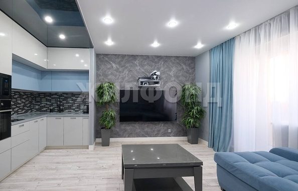 
  Продается 2-комн. квартира, 64.7 м², Плахотного ул, д. 72/1
. Фото 2.