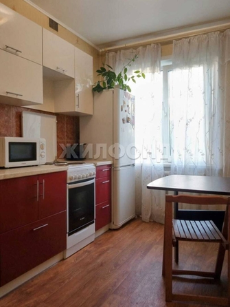 
  Продается 2-комн. квартира, 42.8 м², Переездная ул, д. 62
. Фото 2.