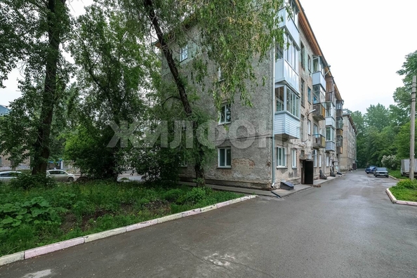 
  Продается 3-комн. квартира, 55.6 м², Мира ул, д. 32
. Фото 12.