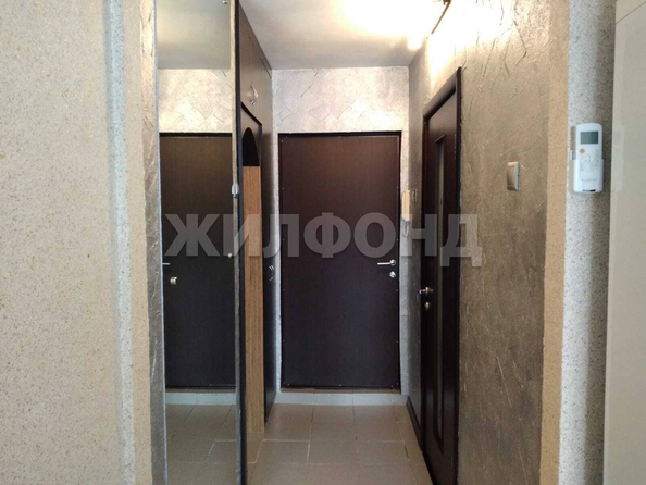 
  Продается 1-комн. квартира, 35.8 м², Военный городок ул, д. 125
. Фото 6.