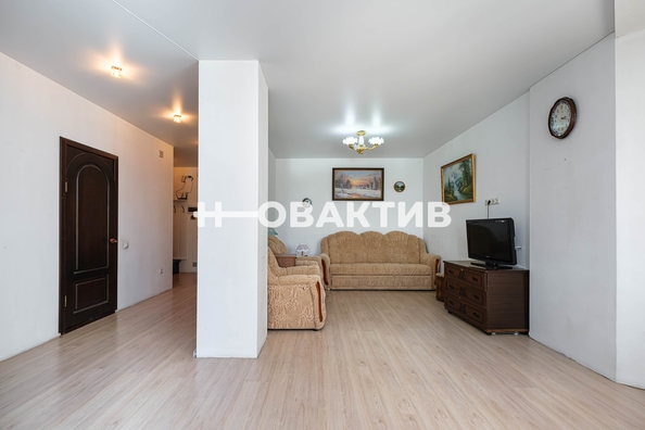 
  Продается 2-комн. квартира, 64.5 м², Галущака ул, д. 15
. Фото 12.