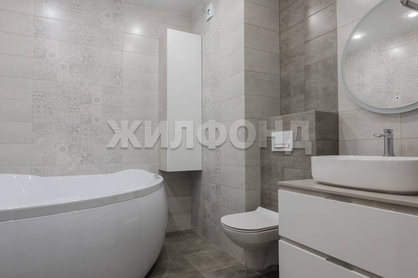 
  Продается 3-комн. квартира, 132 м², Ленина ул, д. 81
. Фото 9.