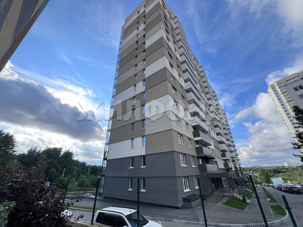 
  Продается 3-комн. квартира, 69.7 м², Вилюйская ул, д. 1
. Фото 2.