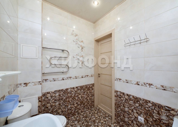 
  Продается 2-комн. квартира, 56 м², Есенина ул, д. 12/2
. Фото 9.