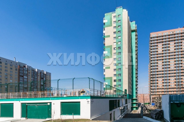 
  Продается 2-комн. квартира, 56 м², Есенина ул, д. 12/2
. Фото 25.