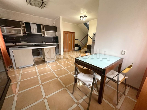 
  Продается дом, 292 м², Новосибирск
. Фото 8.