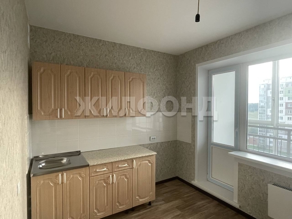 
  Продается 1-комн. квартира, 32.5 м², Титова ул, д. 256
. Фото 3.