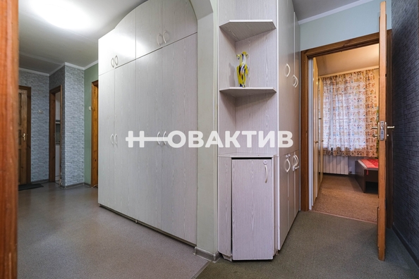 
  Продается 3-комн. квартира, 68 м², Сибирская ул, д. 49
. Фото 7.