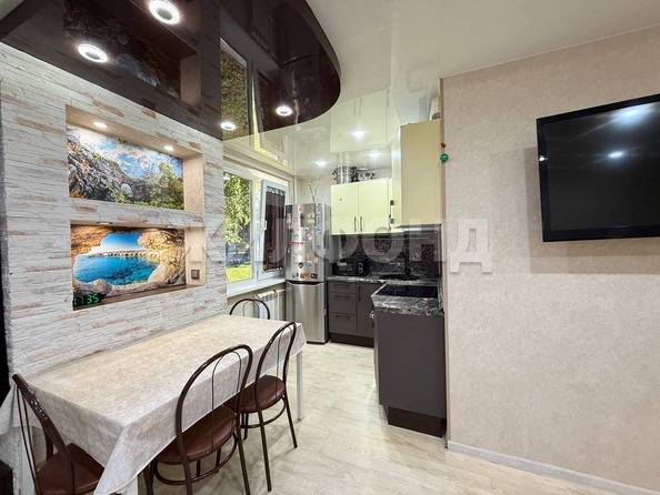 
  Продается 2-комн. квартира, 43.3 м², Невельского ул, д. 67
. Фото 1.