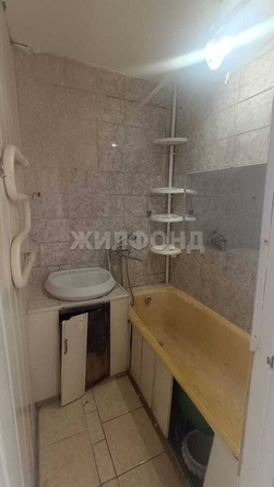 
  Продается 2-комн. квартира, 43.7 м², Космическая ул, д. 8
. Фото 9.