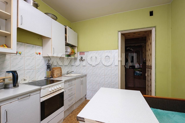 
  Продается 2-комн. квартира, 50.2 м², Связистов ул, д. 147
. Фото 4.