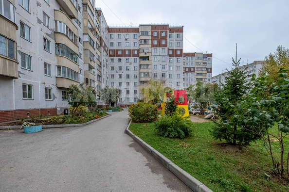 
  Продается 2-комн. квартира, 50.2 м², Связистов ул, д. 147
. Фото 20.