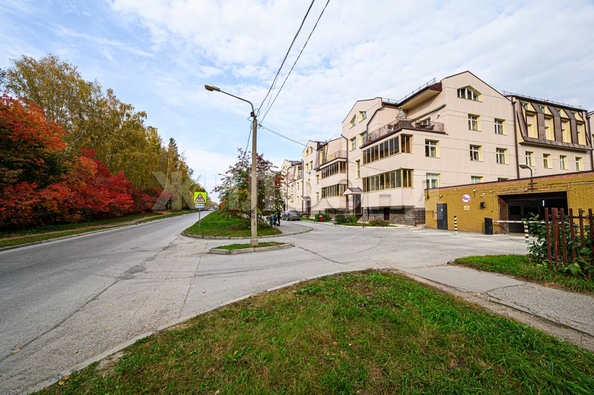 
  Продается 4-комн. квартира, 312 м², Золотодолинская ул, д. 35
. Фото 40.