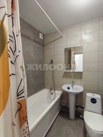 
  Сдается 1-комн. квартира, 37 м², генерал-майора Рожкина А.Н. ул, д. 5/1
. Фото 9.