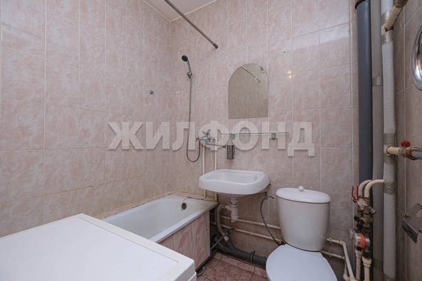 
  Продается 1-комн. квартира, 37.4 м², Петухова ул, д. 99/2
. Фото 7.