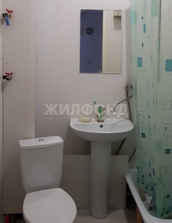 
  Продается 2-комн. квартира, 56.7 м², Виктора Уса ул, д. 4
. Фото 8.