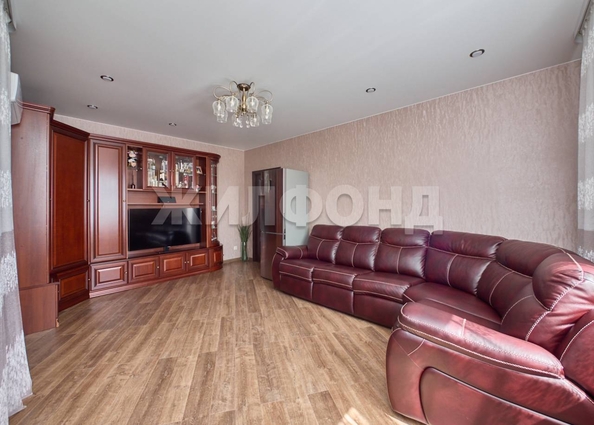 
  Продается 2-комн. квартира, 56.3 м², 1-я Чулымская ул, д. 112/5
. Фото 4.