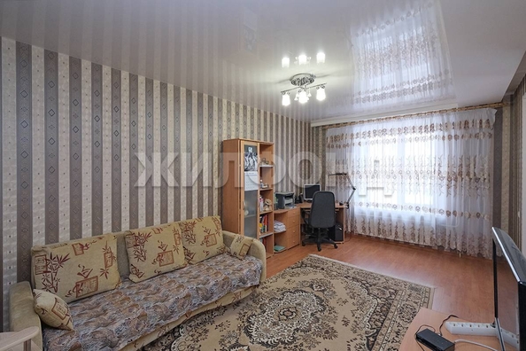 
  Продается 2-комн. квартира, 58 м², Адриена Лежена ул, д. 25
. Фото 1.