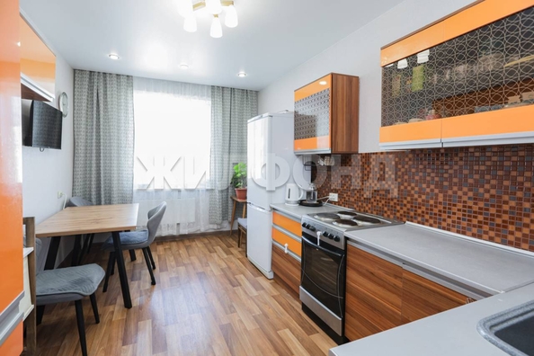 
  Продается 2-комн. квартира, 75.6 м², В. Высоцкого ул, д. 62
. Фото 1.