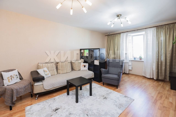 
  Продается 2-комн. квартира, 75.6 м², В. Высоцкого ул, д. 62
. Фото 4.