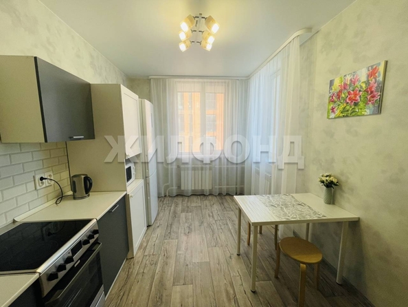 
  Продается 2-комн. квартира, 63.1 м², Декабристов ул, д. 10
. Фото 2.