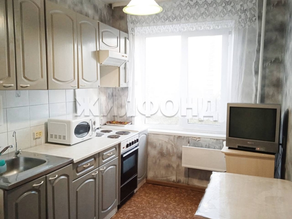 
  Продается 3-комн. квартира, 59.8 м², Линейная ул, д. 33/3
. Фото 1.