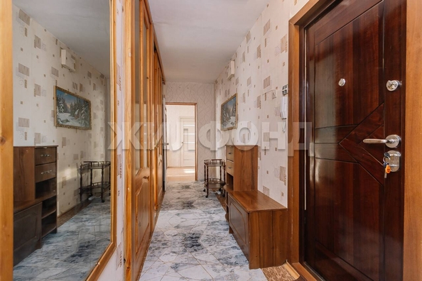 
  Продается 4-комн. квартира, 70.5 м², Бориса Богаткова ул, д. 194/6
. Фото 9.