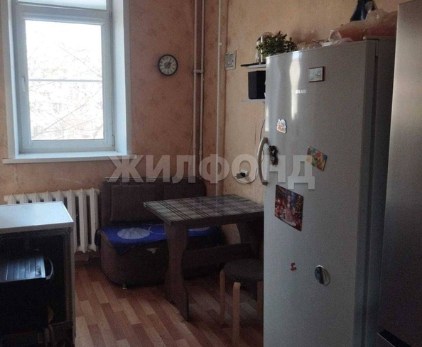 
  Продается 3-комн. квартира, 82 м², Военный городок ул, д. 102
. Фото 6.