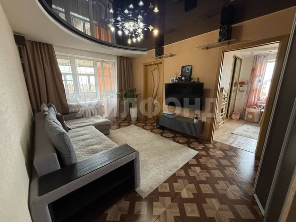 
  Продается 3-комн. квартира, 47.9 м², Есенина ул, д. 20
. Фото 1.