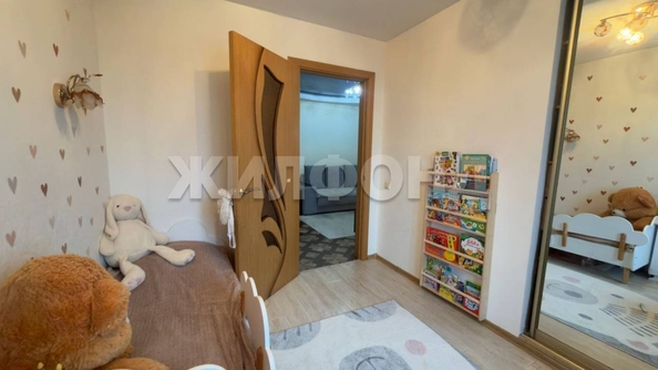 
  Продается 3-комн. квартира, 47.9 м², Есенина ул, д. 20
. Фото 12.