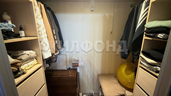 
  Продается 3-комн. квартира, 47.9 м², Есенина ул, д. 20
. Фото 18.