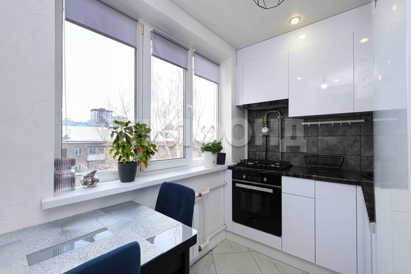 
  Продается 3-комн. квартира 57.8 м². Фото 1.