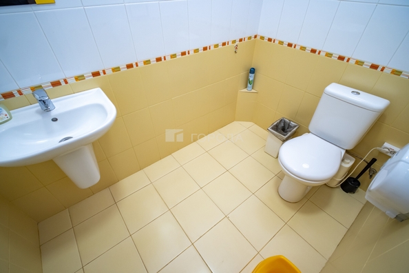 
  Сдается универсальное помещение 185.1 м². Фото 17.