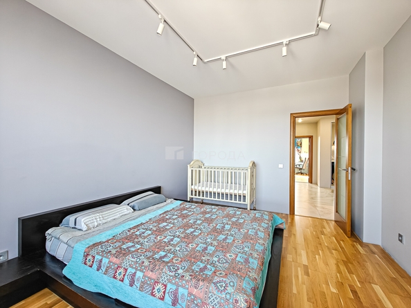 
  Продается 3-комн. квартира 82.3 м², в ЖК Золотая нива, дом 1. Фото 4.