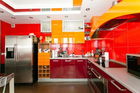 
  Продается 4-комн. квартира 143.5 м². Фото 3.